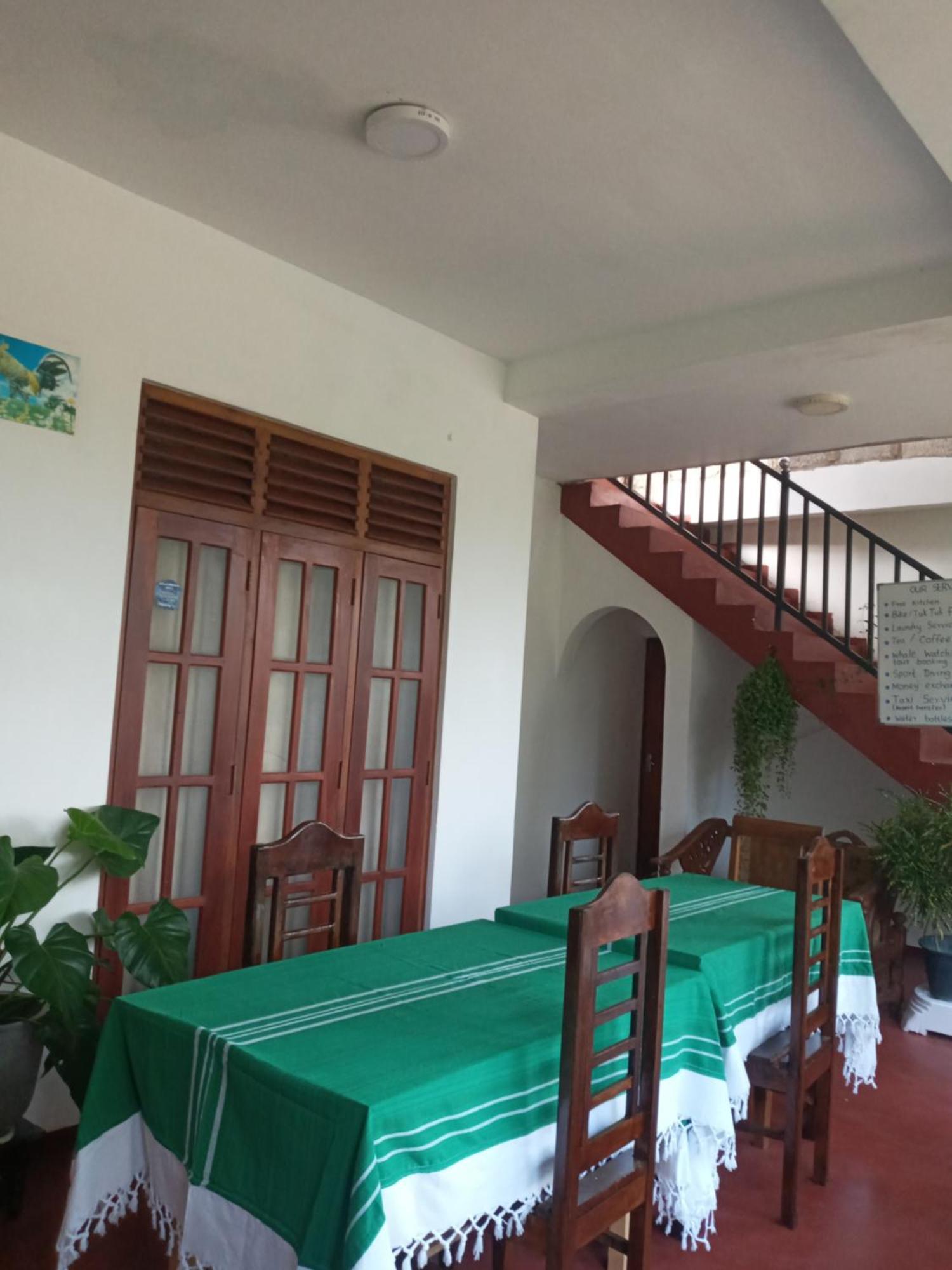 Pravindi Guest Home Мириса Екстериор снимка