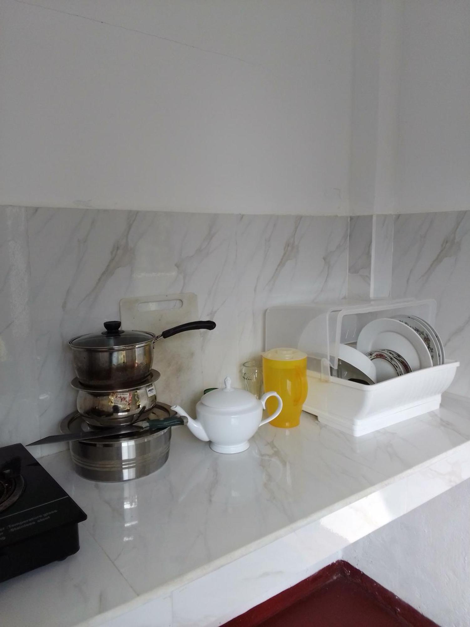 Pravindi Guest Home Мириса Екстериор снимка