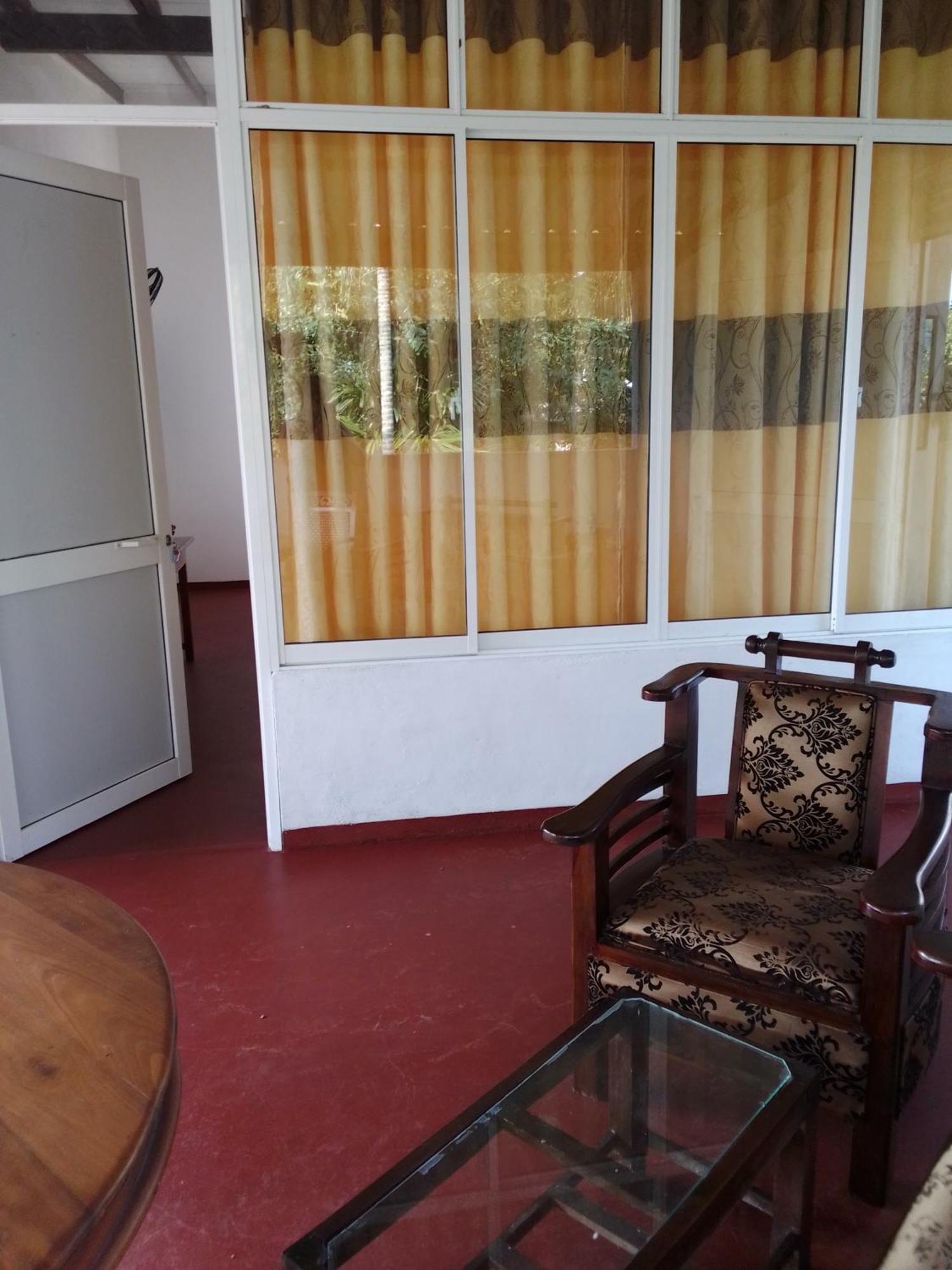 Pravindi Guest Home Мириса Екстериор снимка